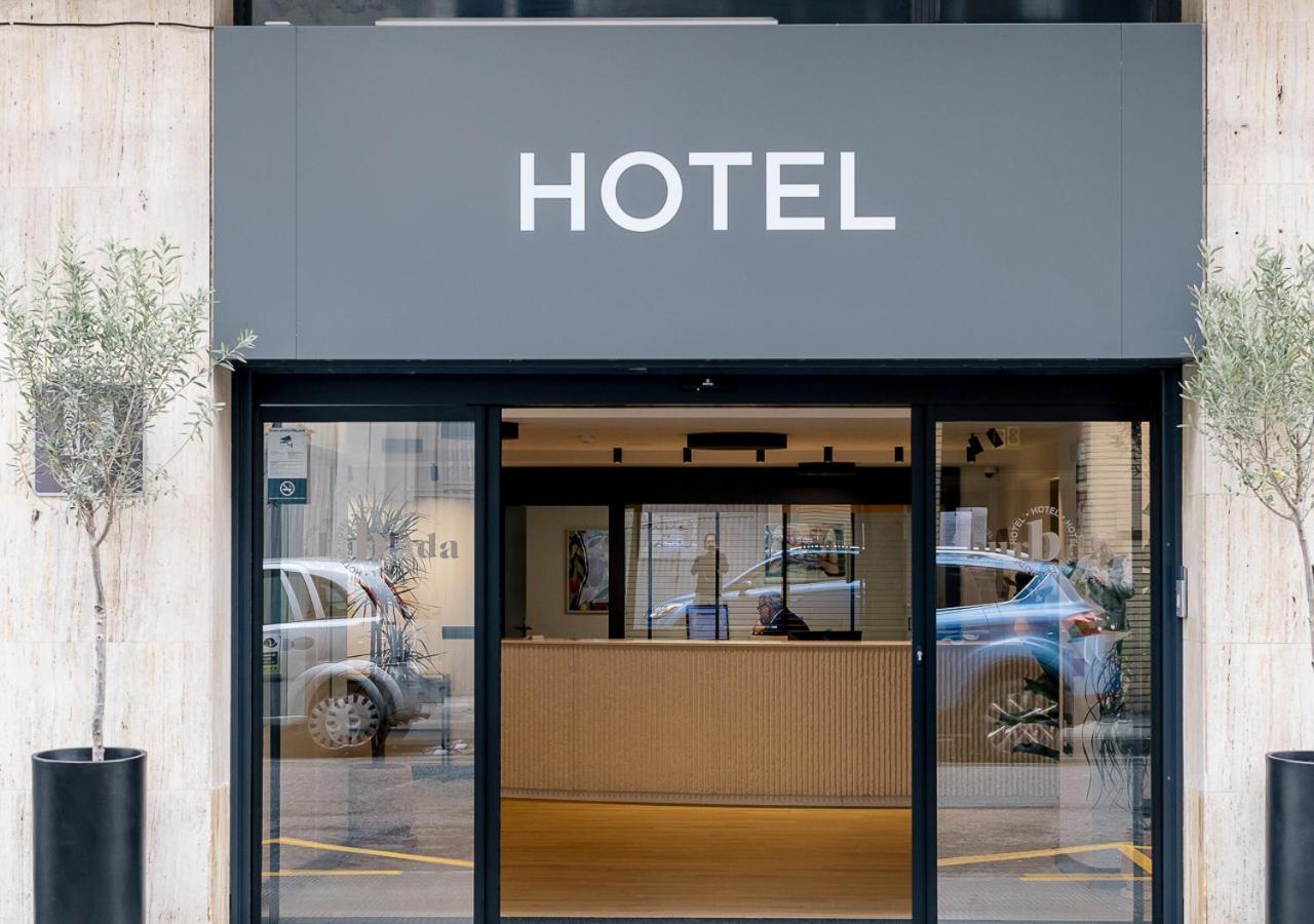 Hotel Бурлада Екстер'єр фото